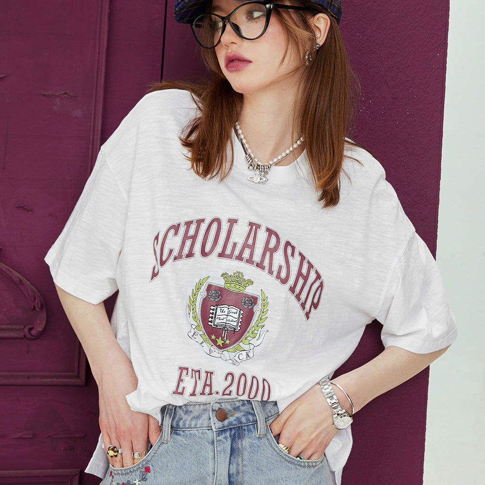 ELFSACK Printed loose white t-shirt for women's 2024 spring new college style casual slimming short sleeved top