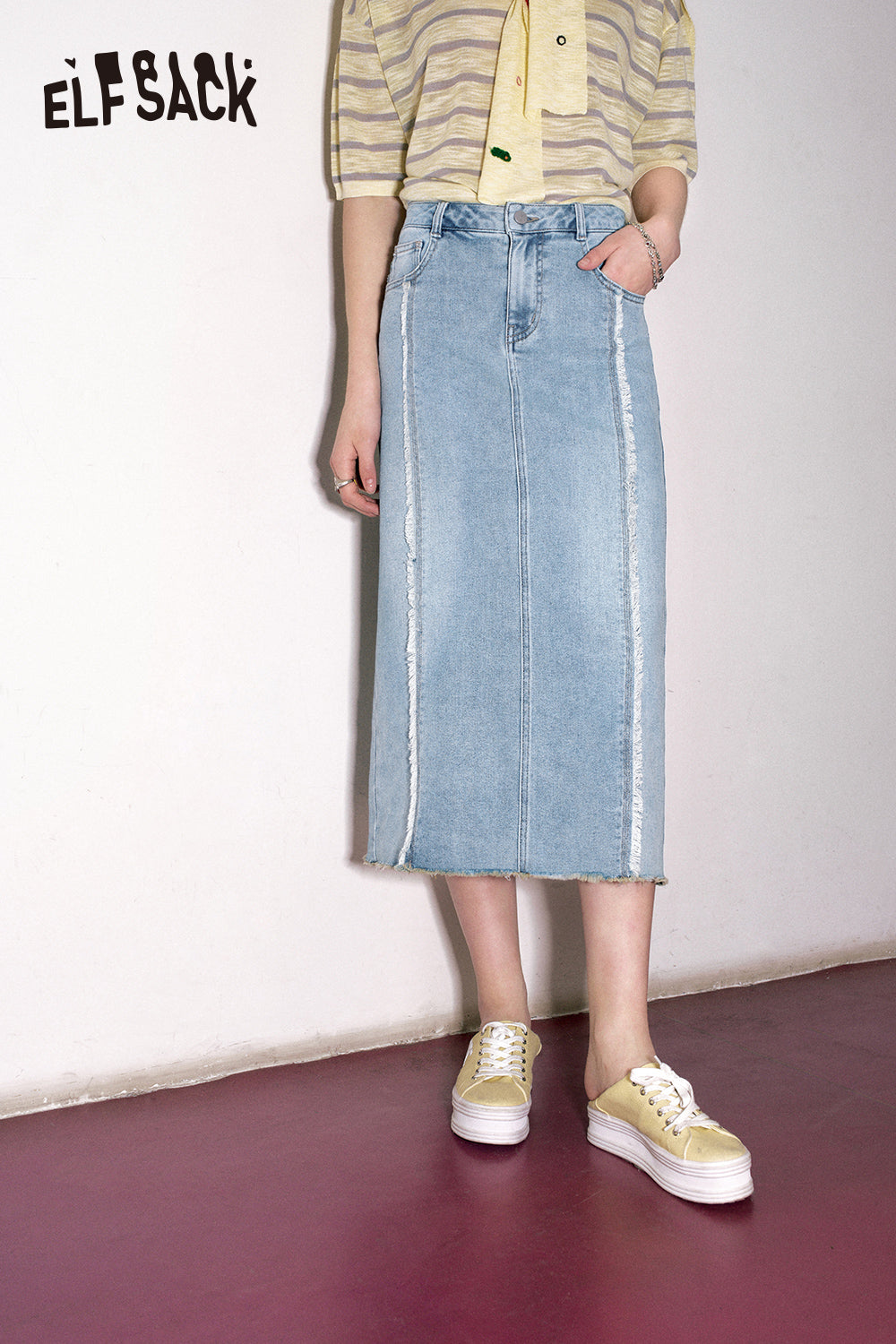 ELFSACK Raw edge splicing high waisted denim skirt's spring popular casual slimming A-line skirt