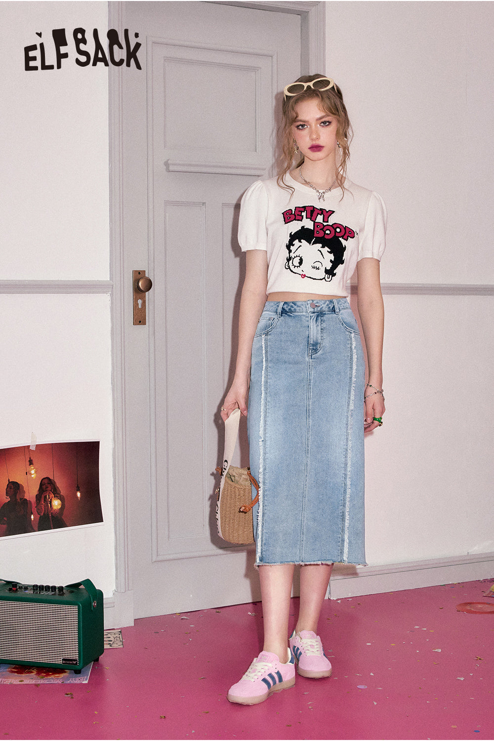 ELFSACK Raw edge splicing high waisted denim skirt's spring popular casual slimming A-line skirt