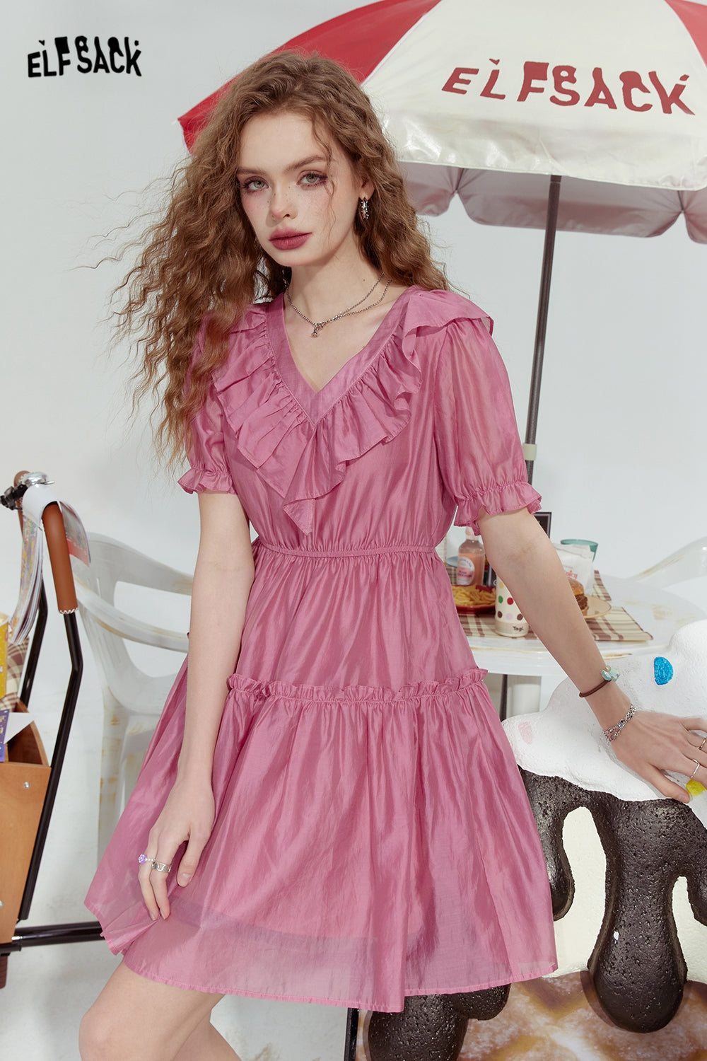 ELFSACK Ice silk ruffled black slim intellectual French style v-neck dress