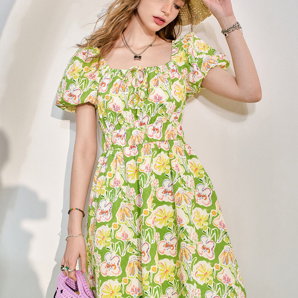 
                  
                    ELFSACK 2024 Summer New Bubble Sleeves Fragmented Flower Dress Women's Waist Wrapped Style Holiday Princess Dress
                  
                