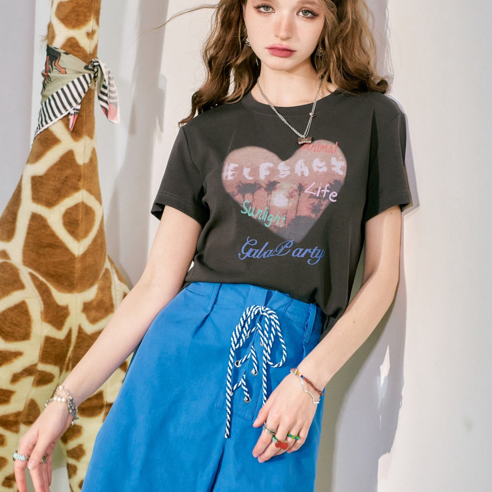 
                  
                    ELFSACK 2024 Summer New Love Print BM Slim Fit Short Sleeve T-shirt Women's Slim Short Top
                  
                