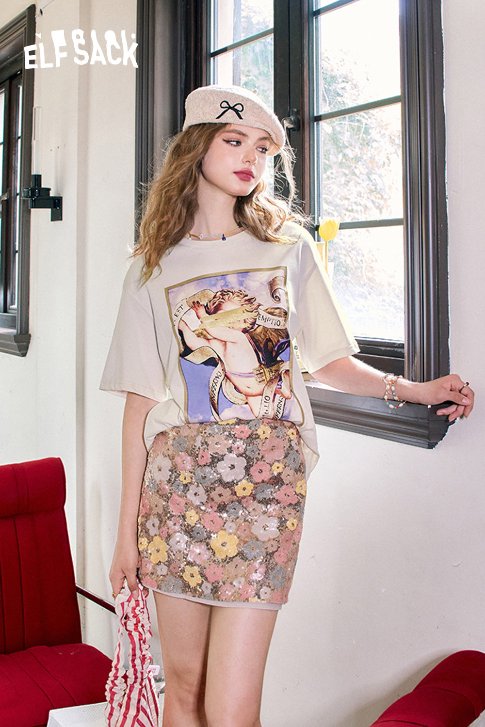 ELFSACK White loose printed angel pattern gold frame versatile short-sleeved T-shirt