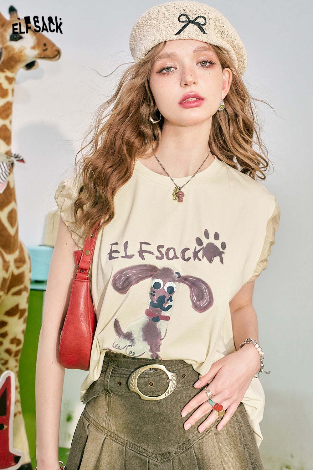 
                  
                    ELFSACK New summer 2024 dog print short sleeved t-shirt with elastic and anti glare design at the cuffs for women
                  
                