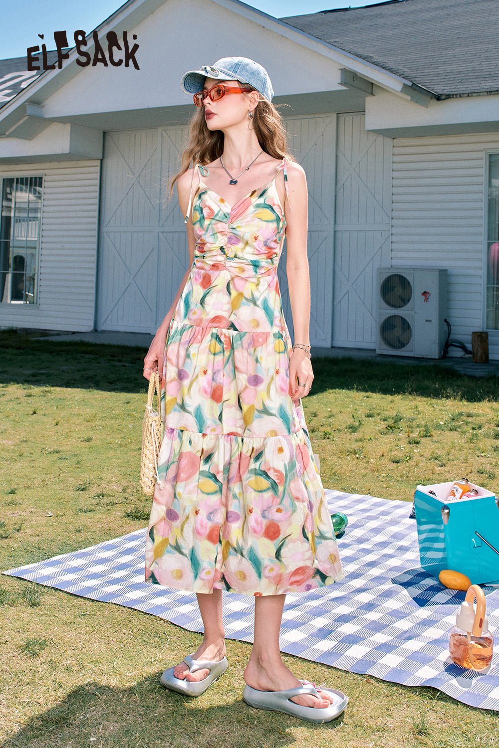 ELFSACK V-neck floral waist slimming holiday style suspender dress