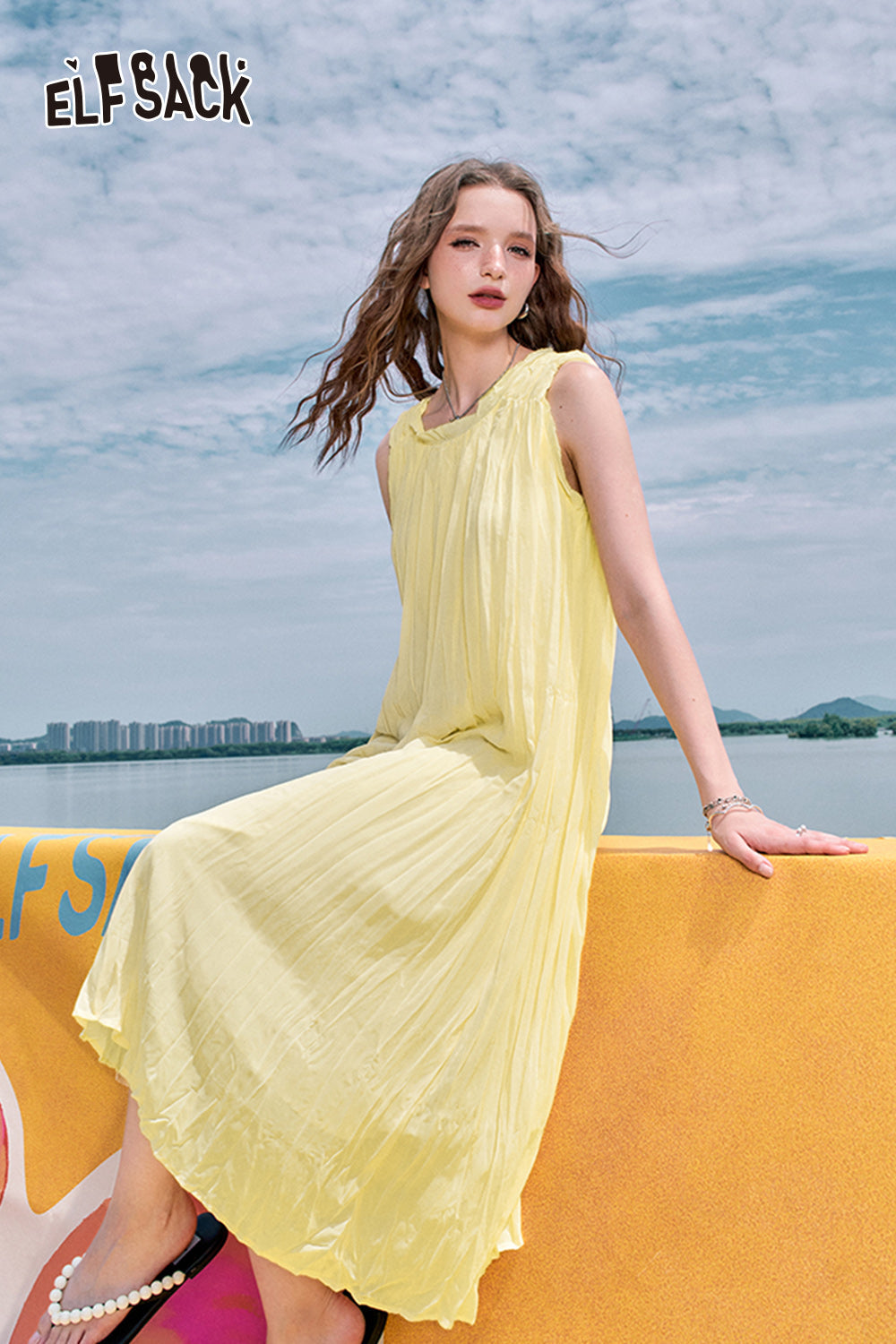 ELFSACK French sleeveless dress, feminine and artistic style long skirt