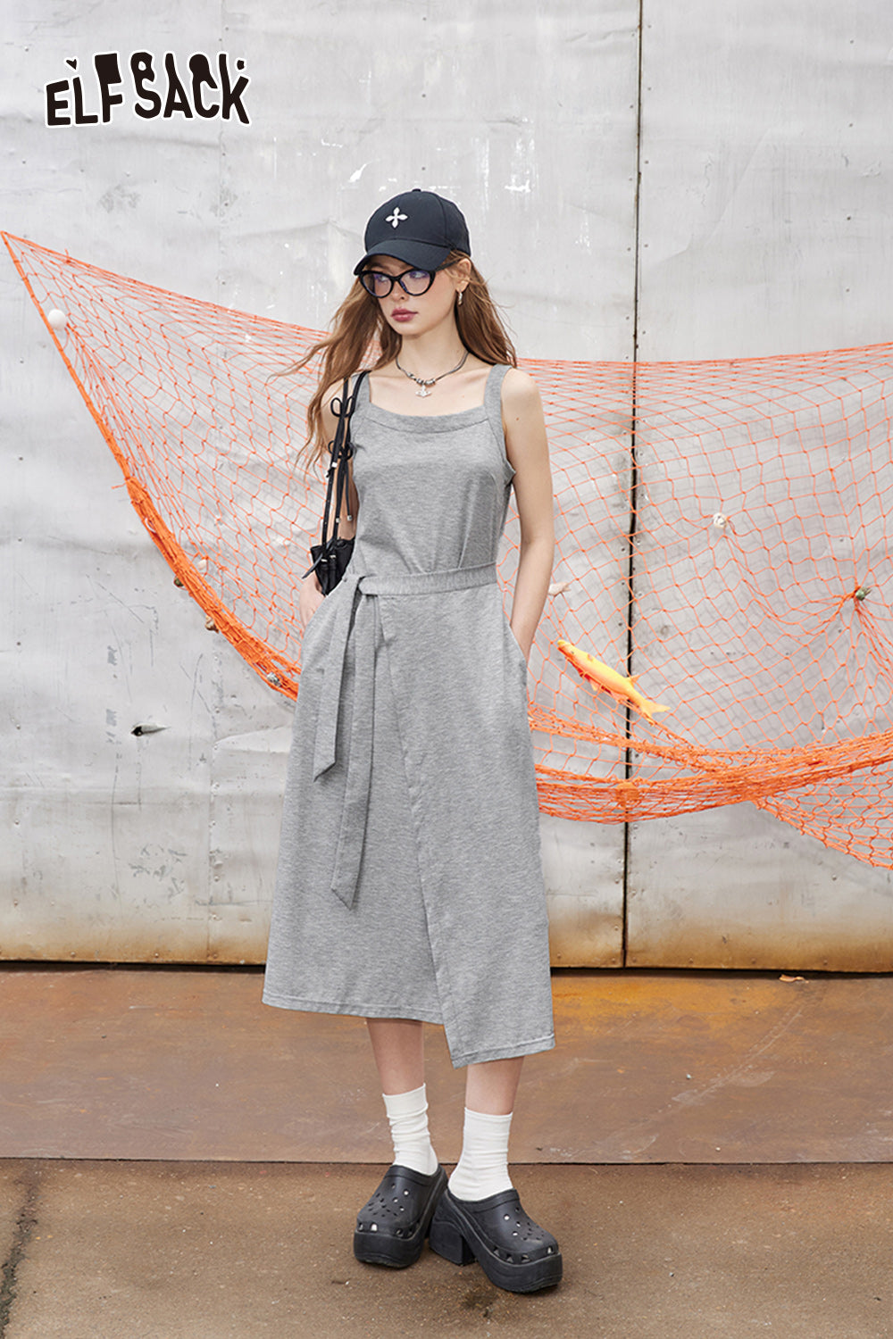 ELFSACK 2024 Summer New Arrivals Grey casual camisole dress for women, sleeveless vest dress