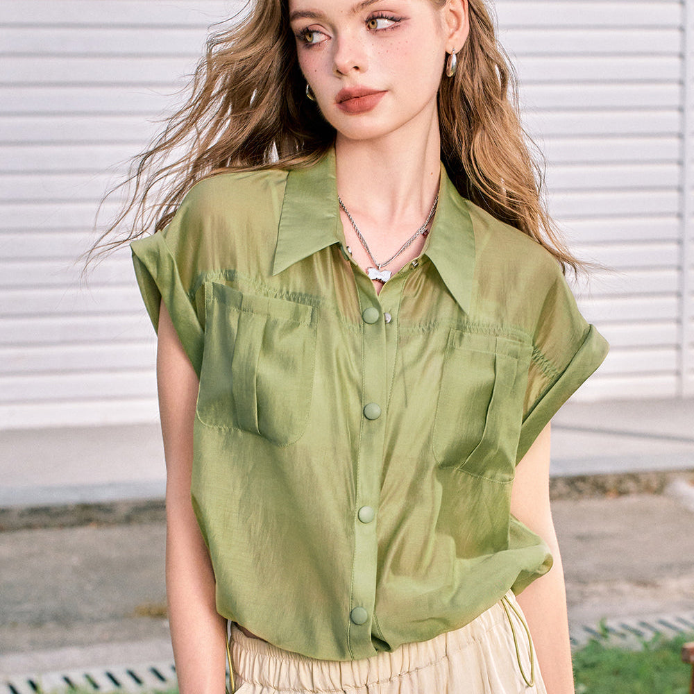 
                  
                    ELFSACK 2024 Summer New Arrivals Green lapel imitation tencel fine shimmer commuter all-match workwear short-sleeved shirt for women
                  
                