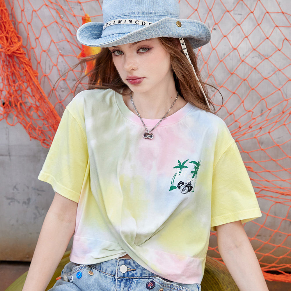 
                  
                    ELFSACK 2024 Summer New Arrivals Tie dye loose short sleeved T-shirt, women's design sense versatile top
                  
                