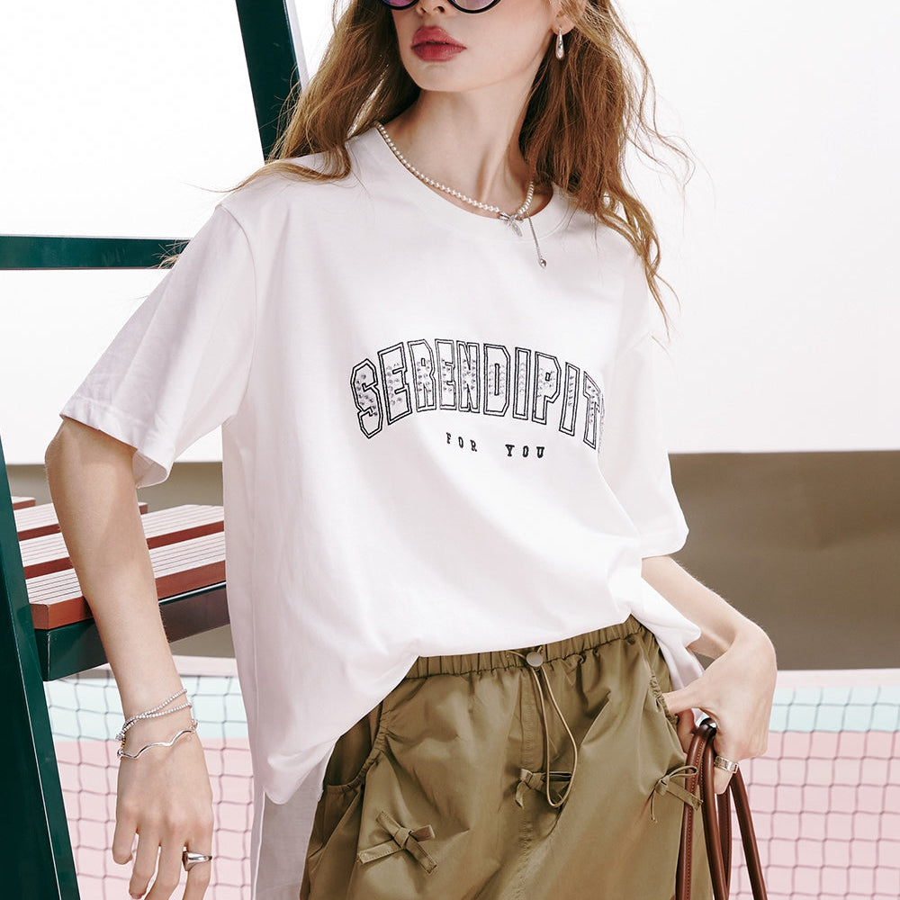 ELFSACK 2024 summer new arrival White loose short-sleeved T-shirt with letter print and hollow lace design on the back for women