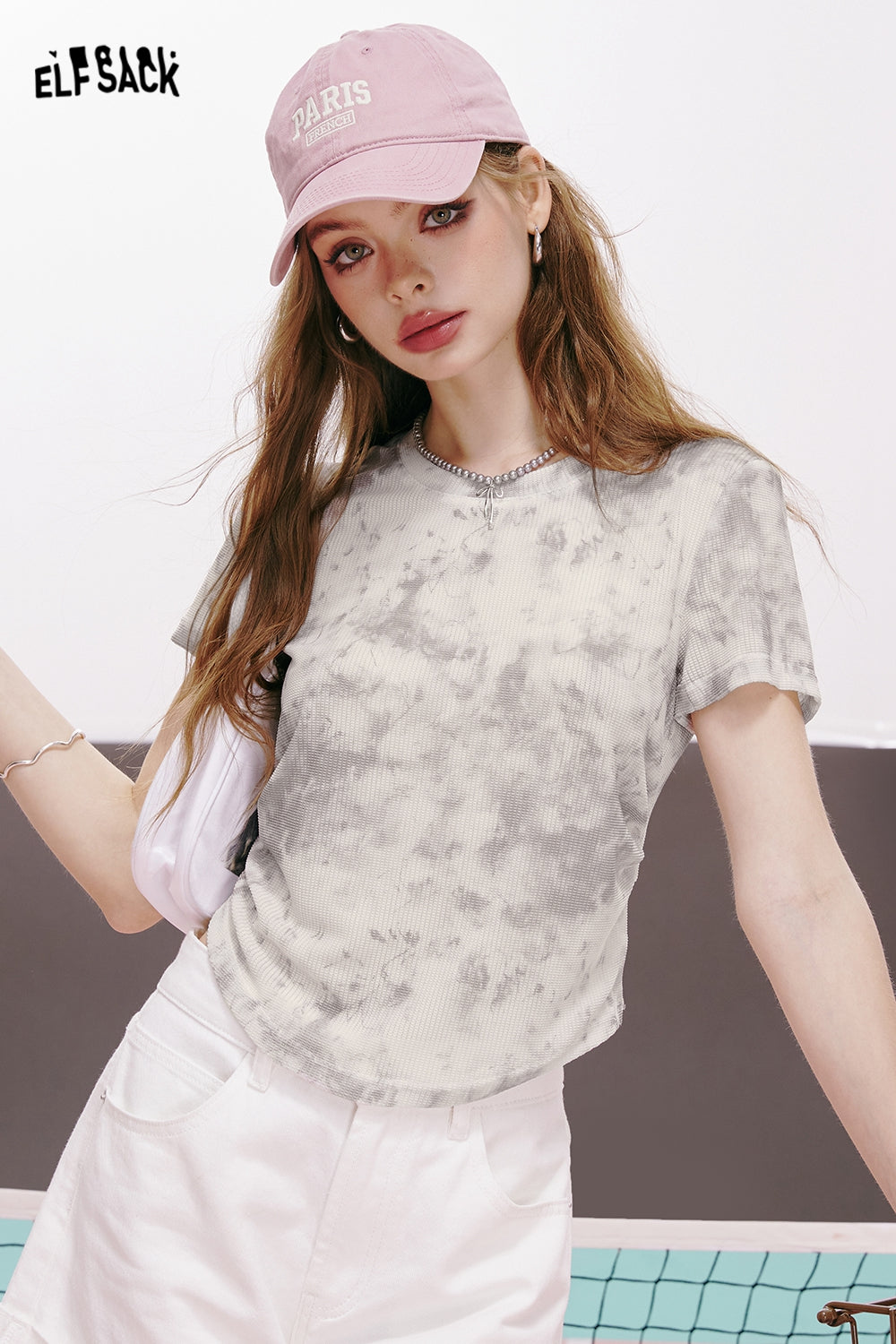 ELFSACK 2024 summer new arrival Smudge-dyed slim fit straight shoulder curved hem short-sleeved gray T-shirt for women