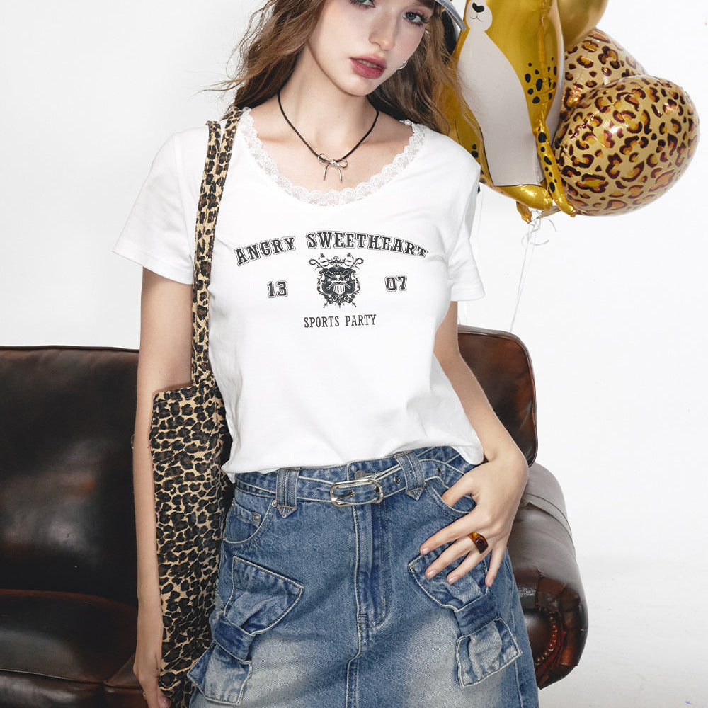 
                  
                    2024 Summer ELFSACK New Arrivals White letter print lace round neck stitching sweet versatile unique short-sleeved T-shirt for women
                  
                