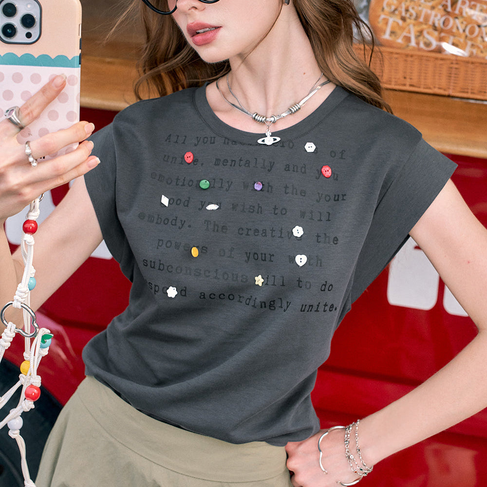 
                  
                    2024 Summer ELFSACK New Arrivals Retro grey letter print round neck button design slim loose short sleeve T-shirt for women
                  
                