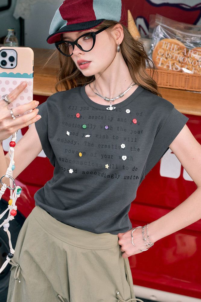 
                  
                    2024 Summer ELFSACK New Arrivals Retro grey letter print round neck button design slim loose short sleeve T-shirt for women
                  
                