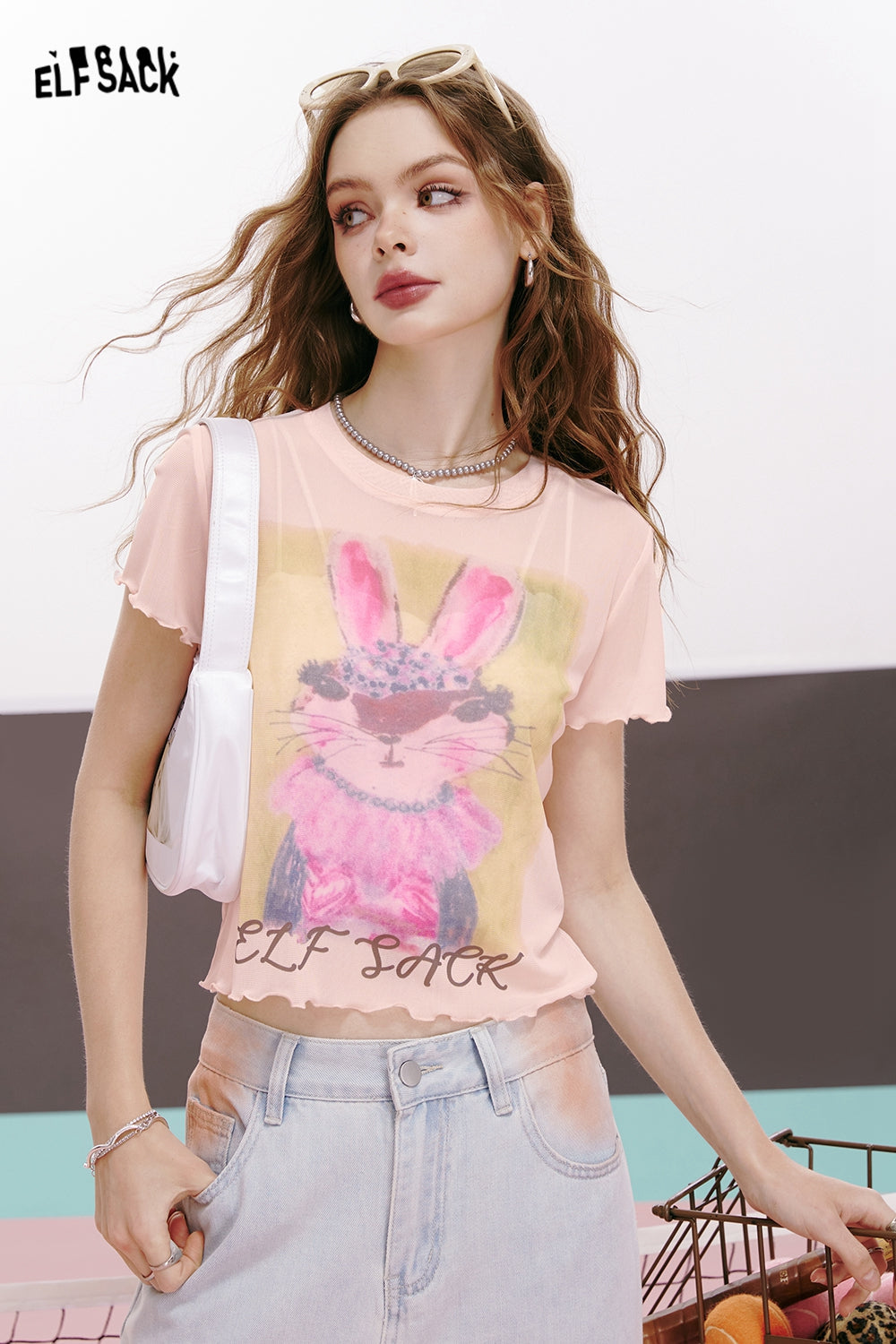 ELFSACK 2024 summer new arrival American sexy letter cartoon print ruffled slim fit straight shoulder short sleeve T-shirt for women