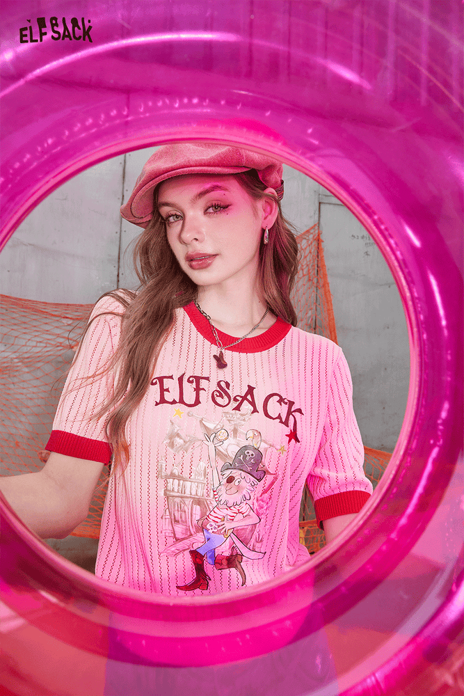 
                  
                    ELFSACK 2024 Summer New Arrivals Retro color contrasting short sleeved knitted shirt, women's pink shorts top
                  
                