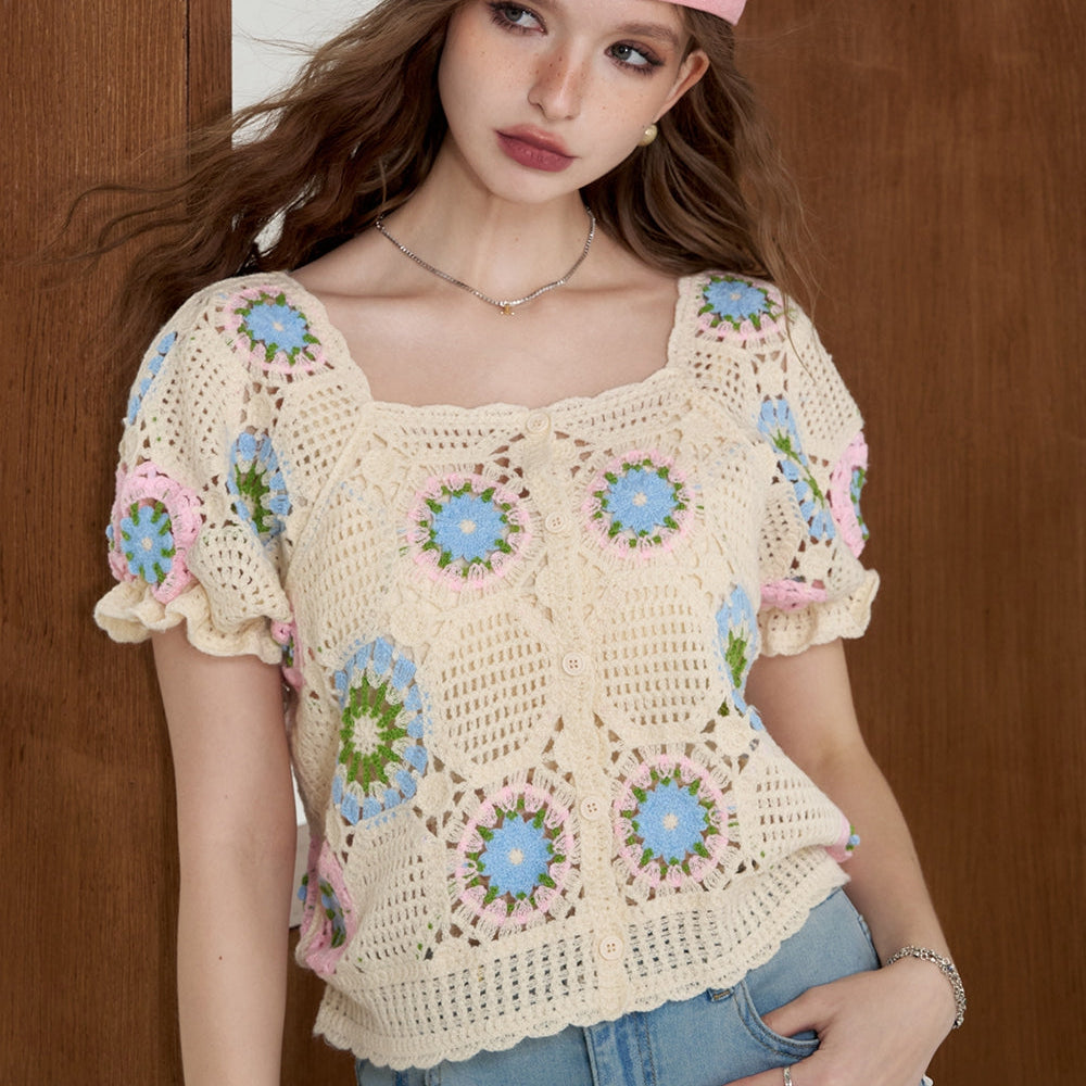 
                  
                    ELFSACK 2024 Summer New Arrivals Hollow knit sweater for women Bubble sleeve sweet casual shirt
                  
                