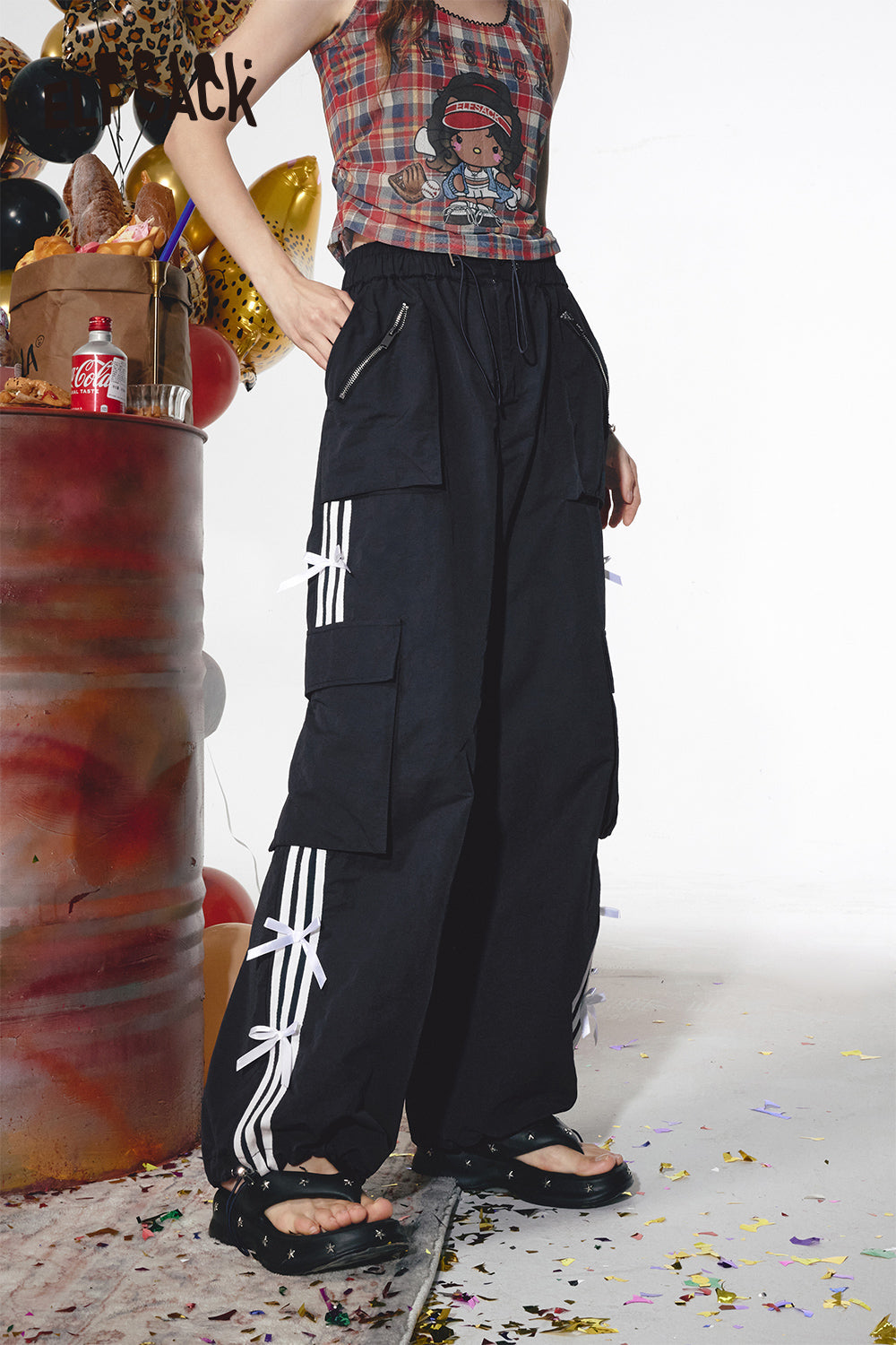 
                  
                    ELFSACK 2024 Summer New Arrivals Black bow work pants for women Casual wide leg pants
                  
                