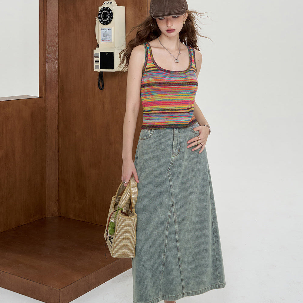 
                  
                    ELFSACK 2024 Summer New Arrivals Colorful striped retro vest with camisole, women's unique top
                  
                