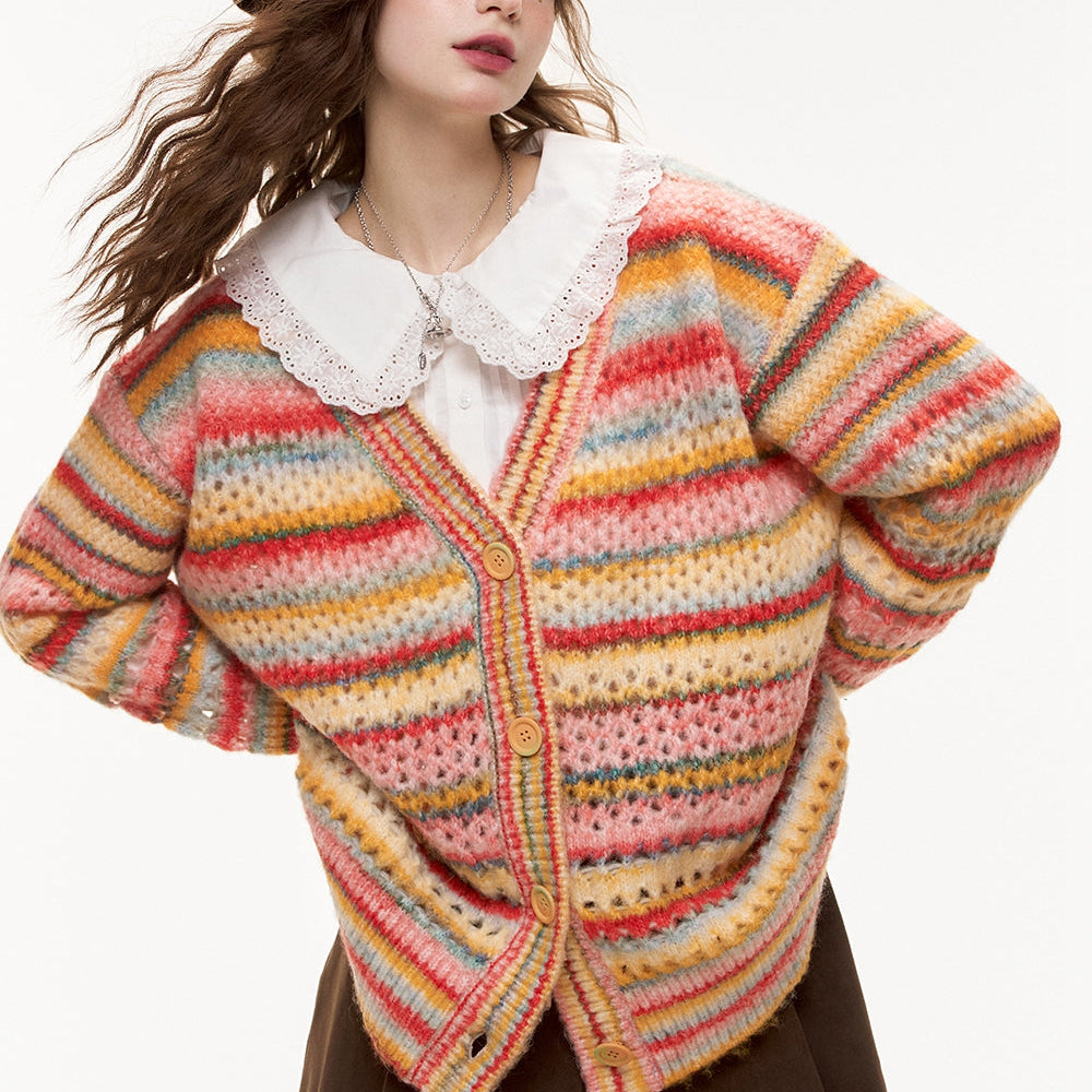 ELFSACK 2024 Autumn New Arrivals Rainbow V-neck hollow sweet sweater cardigan for women