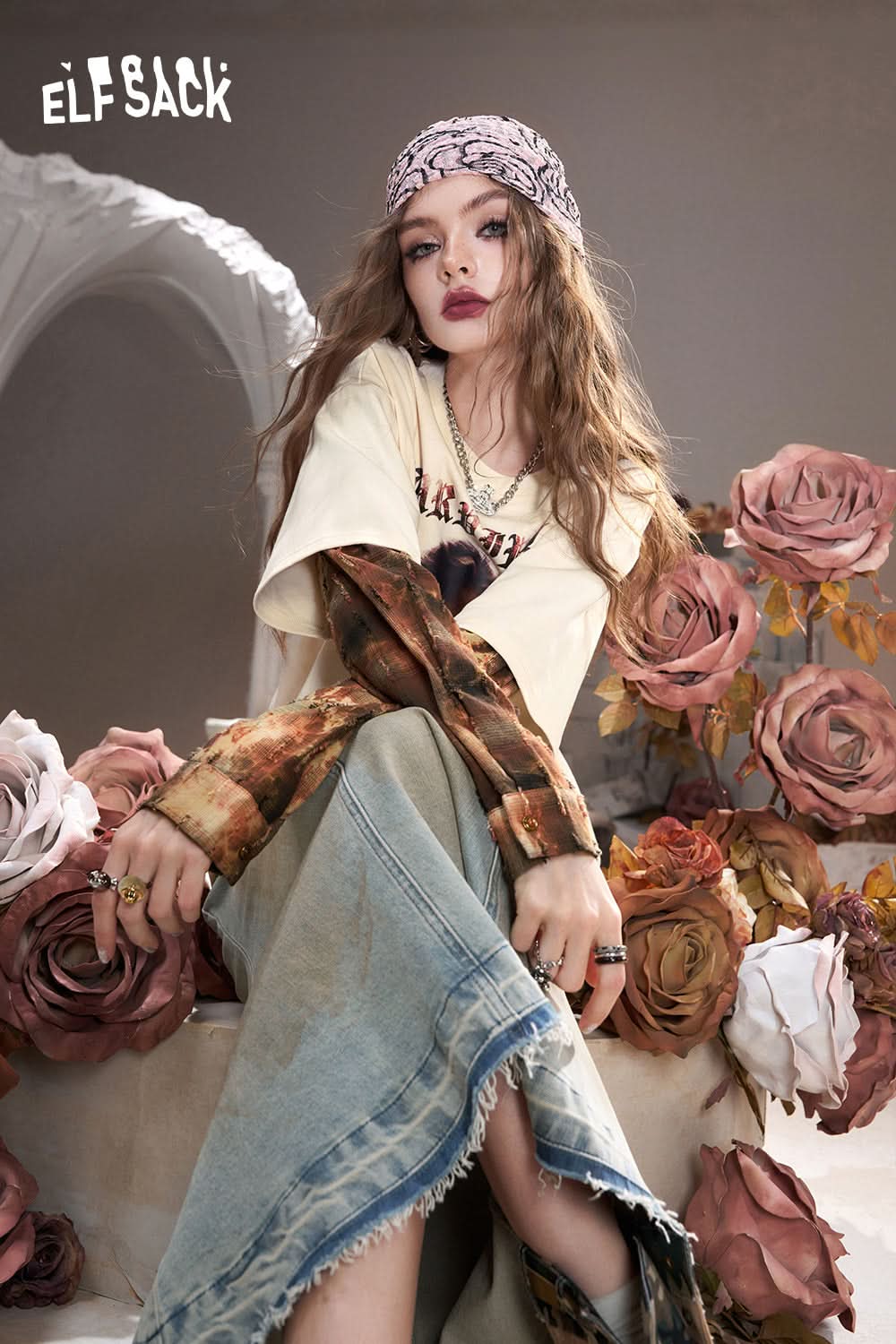 ELFSACK Off-white fake two-piece stitching print stylish unique and chic T-shirt