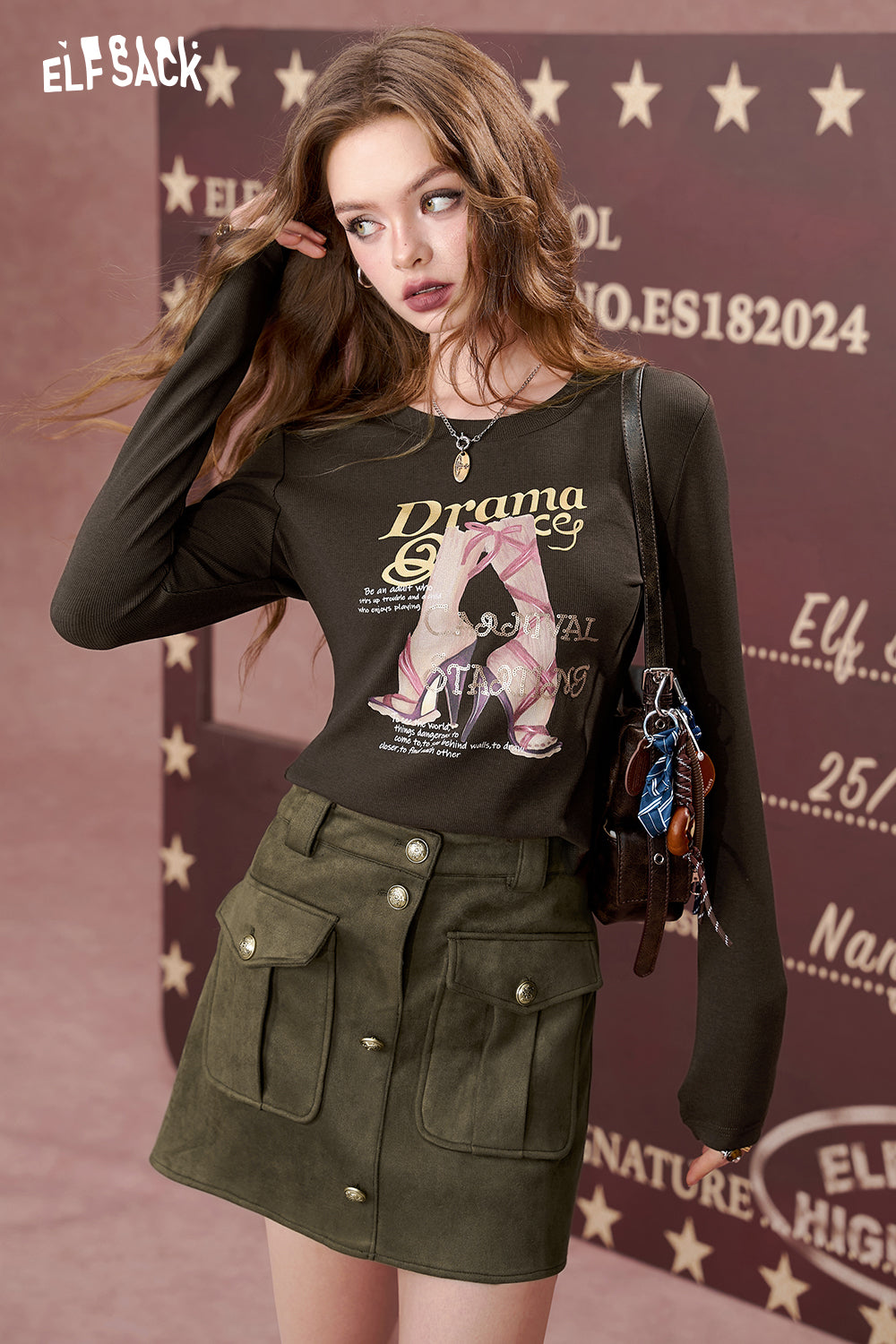 ELFSACK Retro Print Slim Fit Long Sleeve Cropped T-Shirt Women