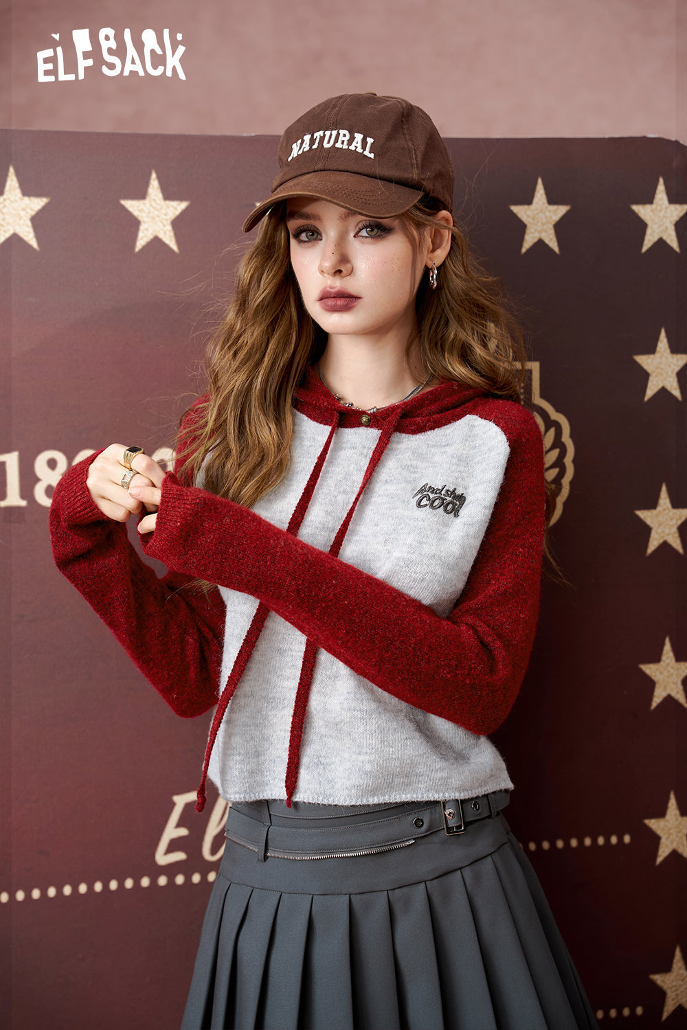 ELFSACK 2024 Autumn New Arrivals Raglan sleeves, contrast color, patchwork, hooded sweater for women, loose casual short top