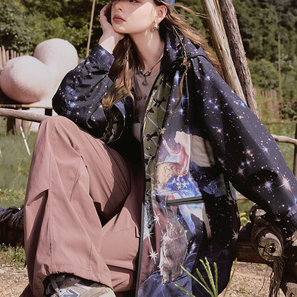 ELFSACK 2024 Autumn New Arrive Colorful loose-fitting cartoon anime full-print three-proof drawstring outdoor workwear jacket for women