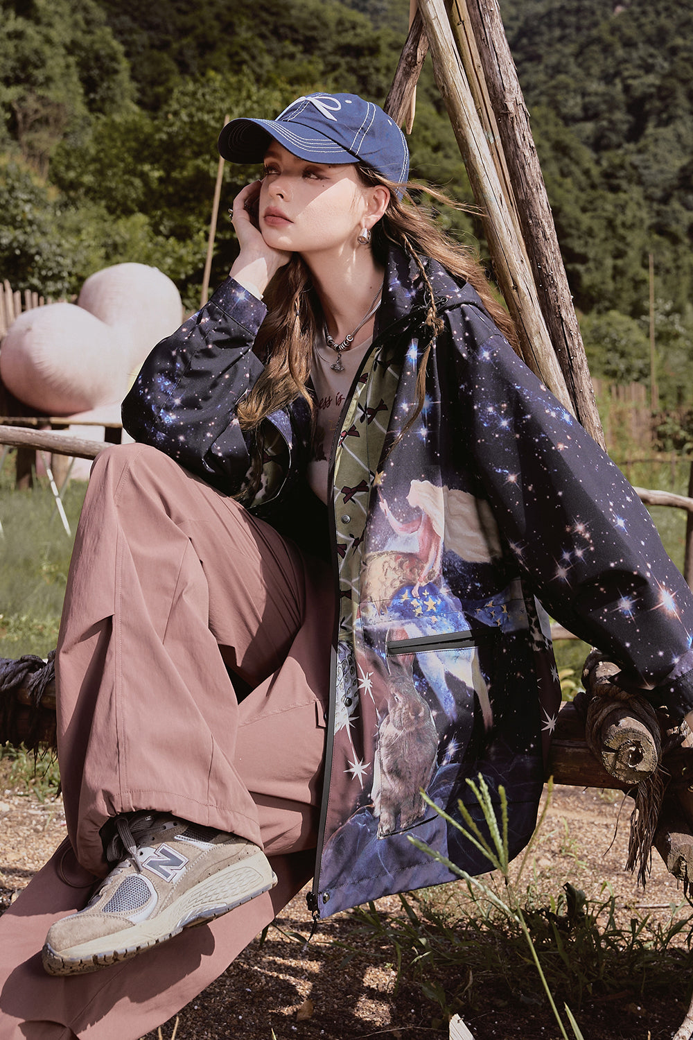 ELFSACK 2024 Autumn New Arrive Colorful loose-fitting cartoon anime full-print three-proof drawstring outdoor workwear jacket for women