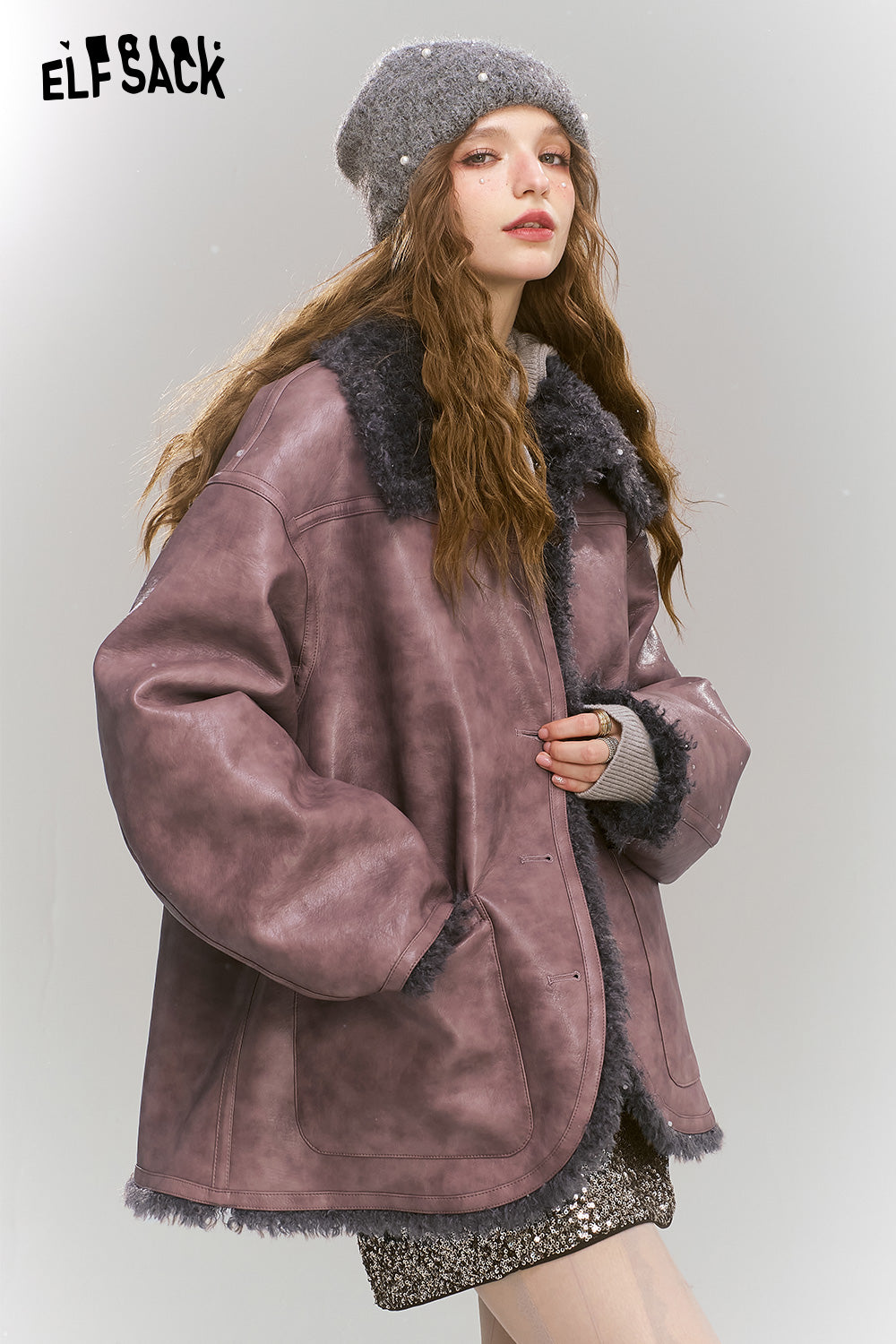ELFSACK Retro gray pink contrasting color reversible imitation plush PU jacket, sweet and cool top with gray fur collar