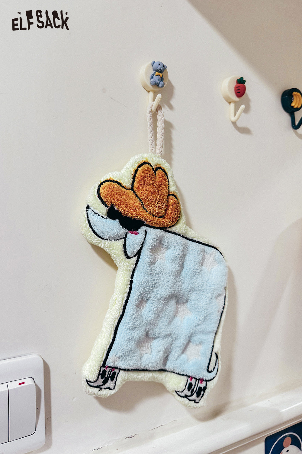 ELFSACK Cute Cartoon Hand Towel Hanging Absorbent Handkerchief