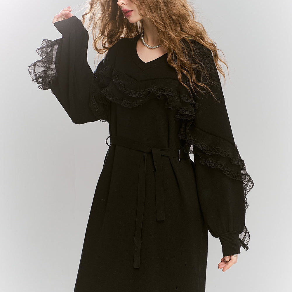 ELFSACK 2024 Winter New Arrivals Knitted dress black mesh splicing v-neck female elegant