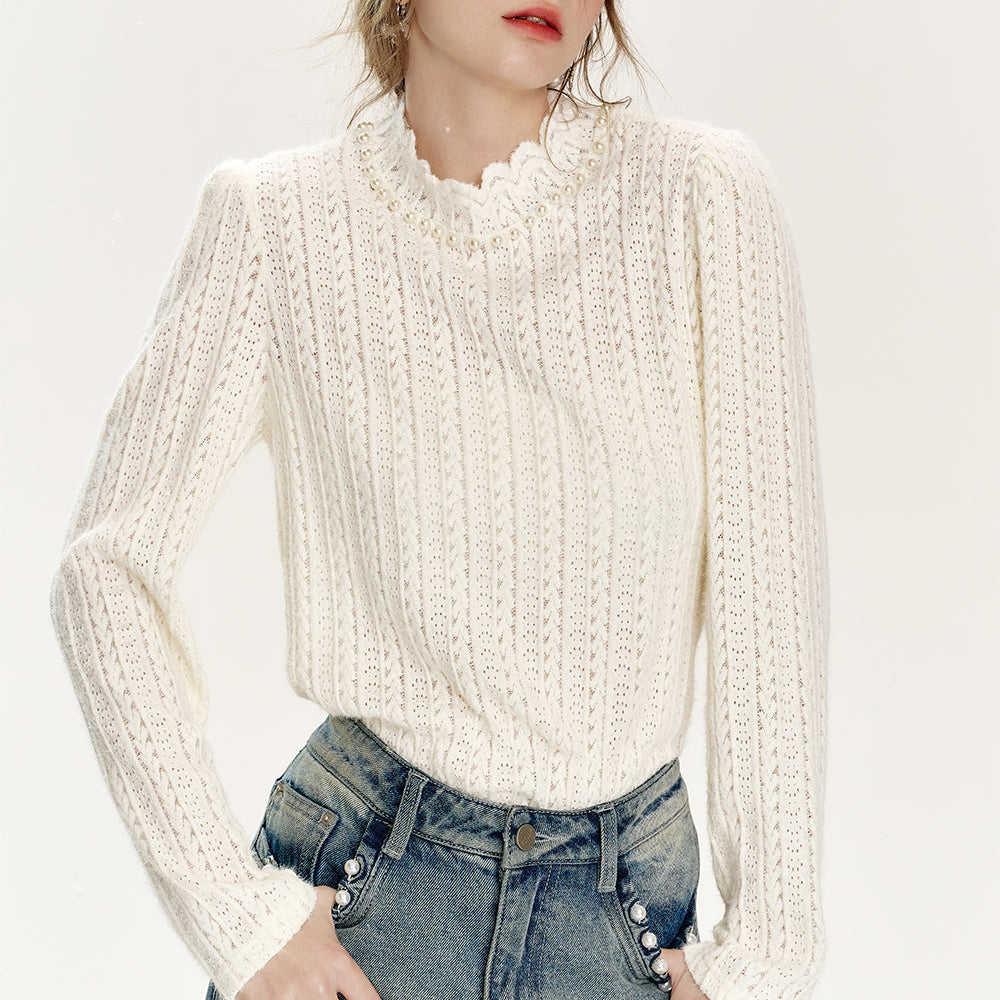 ELFSACK 2024 Winter New Arrivals White semi high collar lace base shirt, women pearl inner top