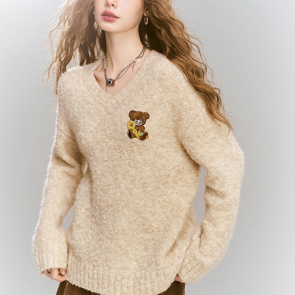 
                  
                    ELFSACK 2024 Winter New Arrivals Dark Red Loose Soft V-Neck Bear Patch Sweater Women
                  
                