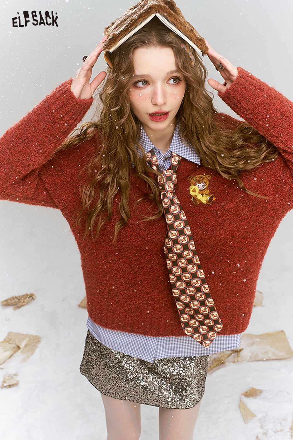 ELFSACK Dark Red Loose Soft V-Neck Bear Patch Sweater Women