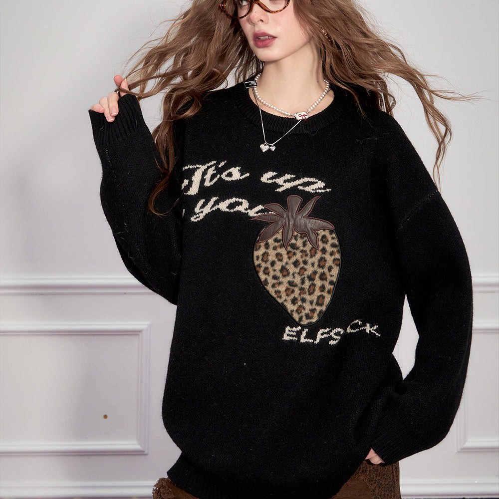 
                  
                    ELFSACK 2024 Winter New Arrivals Sweet and cool loose leopard print strawberry patch black sweater for women
                  
                