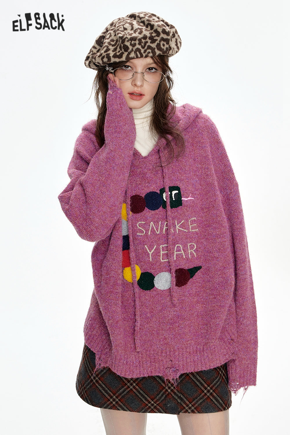 ELFSACK Cartoon snake towel embroidery loose hooded sweater