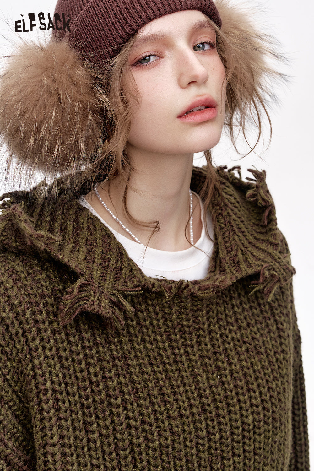 ELFSACK Sweet and cool loose hooded thickened raw edge short sweater