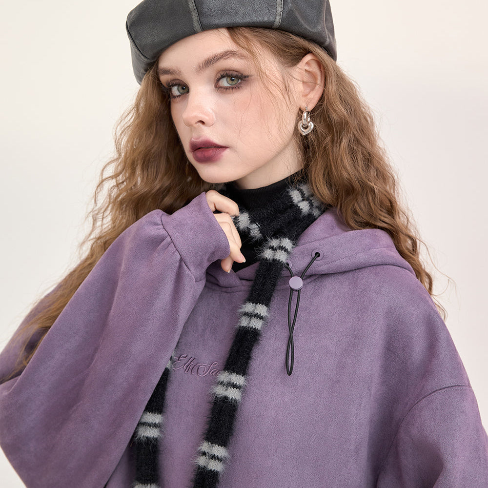 ELFSACK 2024 Winter New Arrivals Vintage purple faux suede hoodie for women with letter embroidery and velvet