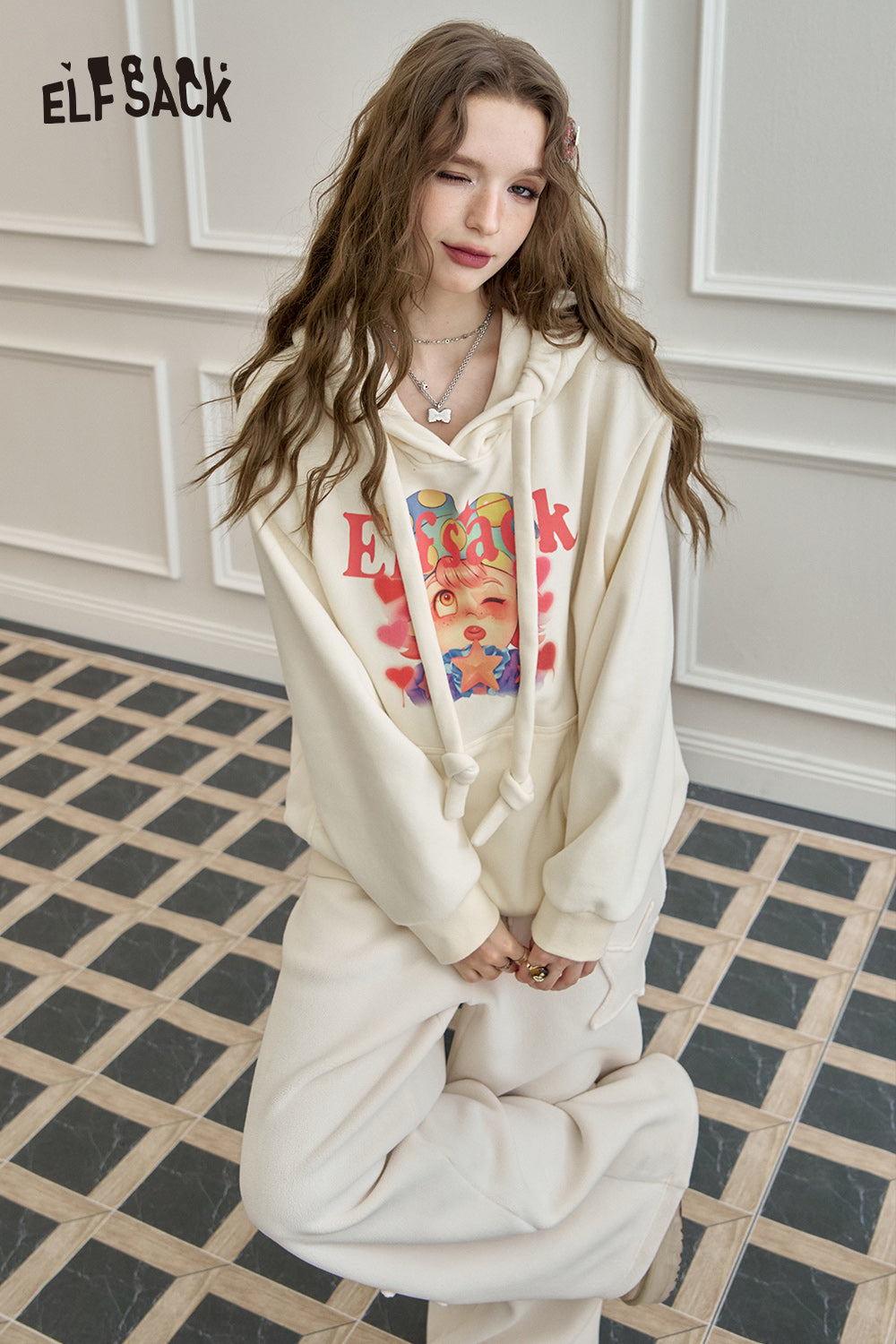 ELFSACK Original cartoon print retro hooded sweatshirt