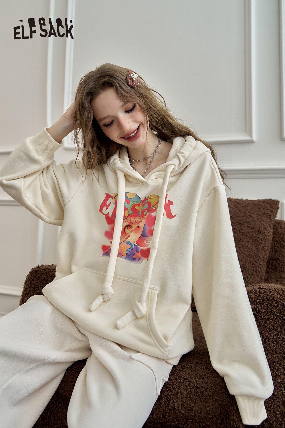 ELFSACK Original cartoon print retro hooded sweatshirt