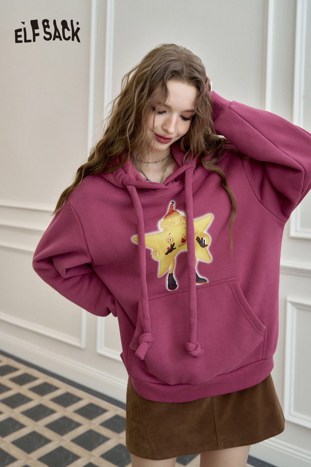 ELFSACK Original cartoon print retro hooded sweatshirt