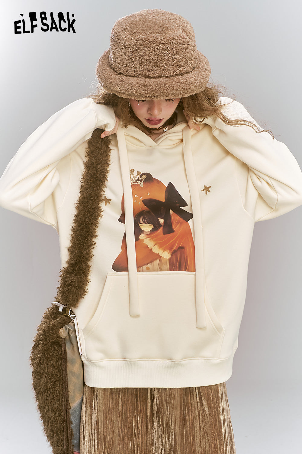 ELFSACK Maillard Cartoon Printed Velvet Hoodie, Loose Casual Top