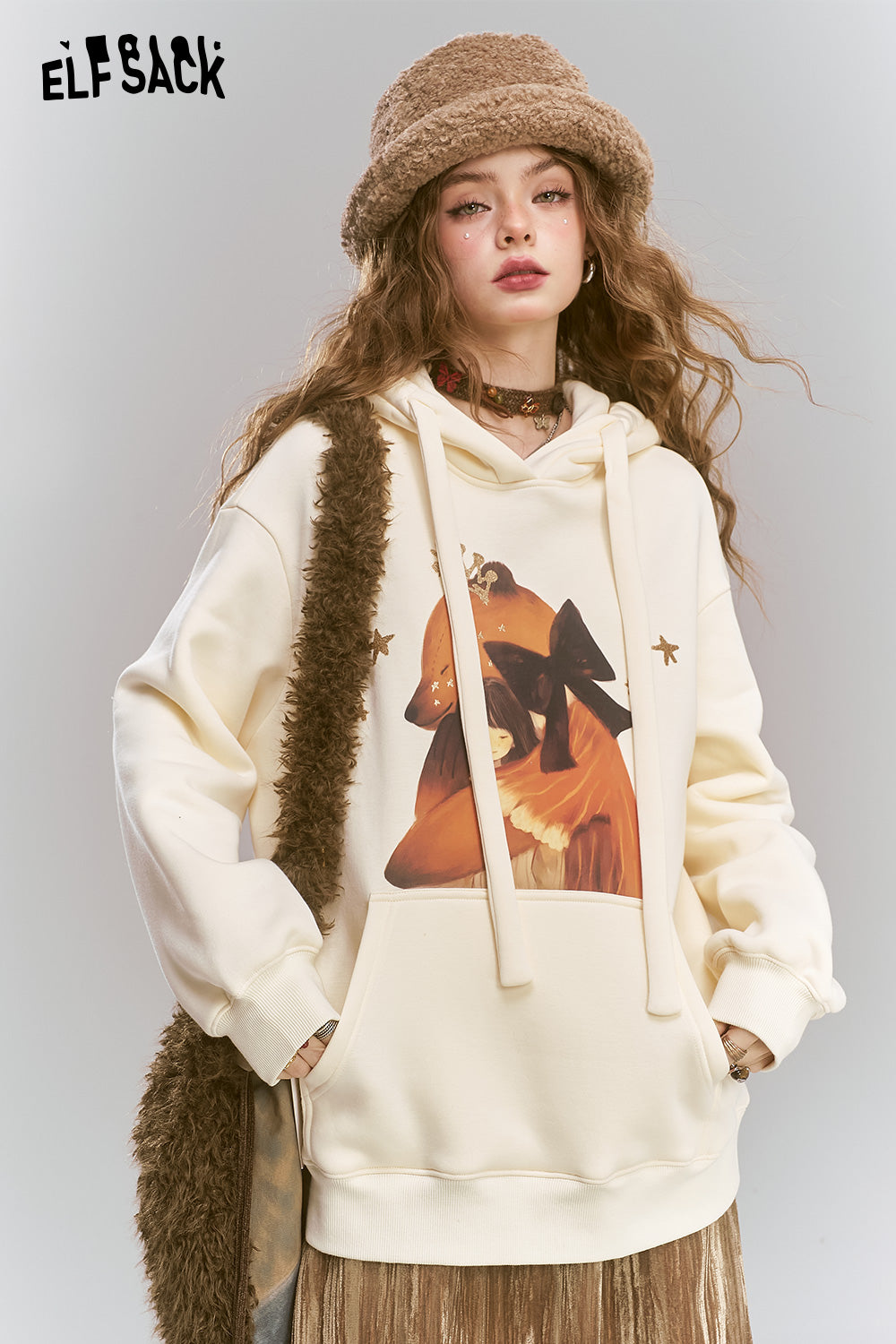ELFSACK Maillard Cartoon Printed Velvet Hoodie, Loose Casual Top