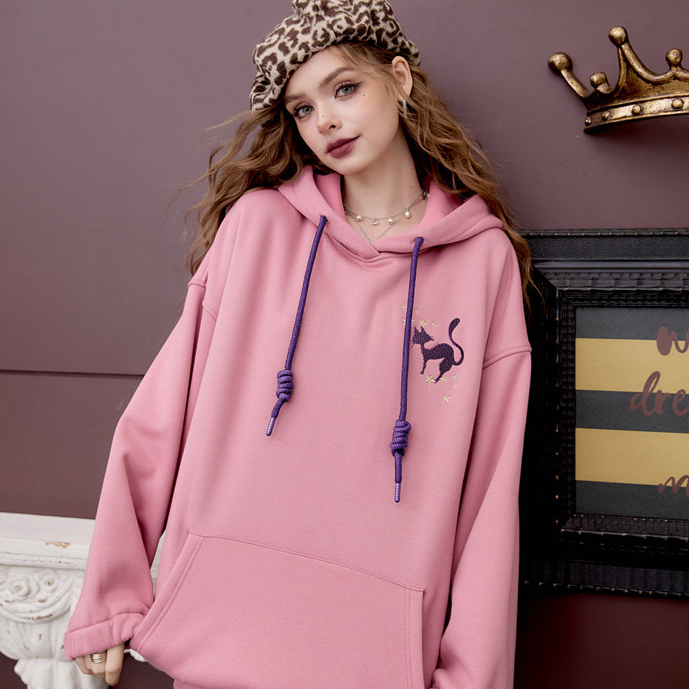 
                  
                    ELFSACK 2024 Winter New Arrivals Loose Preppy style witch embroidery hoodie for women retro cute fleece top
                  
                