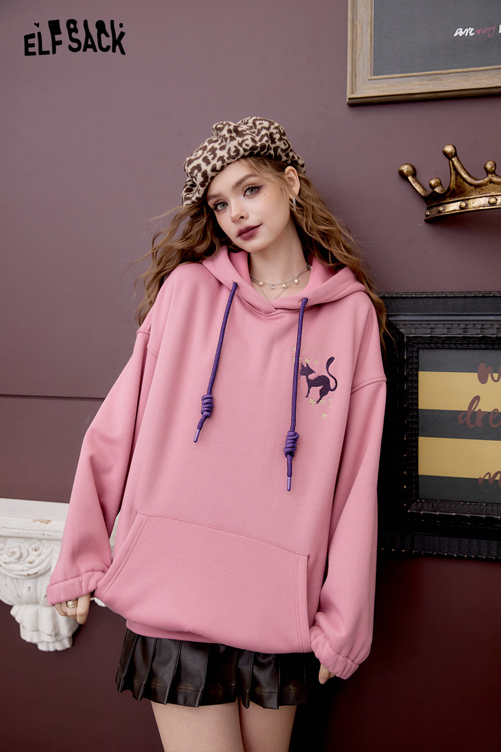 ELFSACK Loose Preppy style witch embroidery hoodie retro cute fleece top