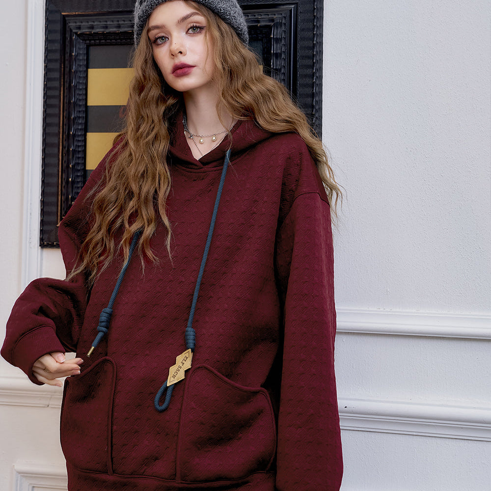 ELFSACK 2024 Winter New Arrivals Preppy style loose hoodie women cute fleece top