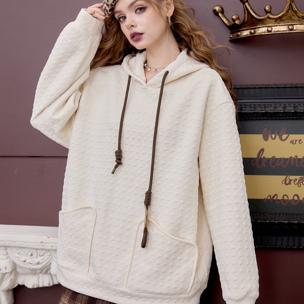 
                  
                    ELFSACK 2024 Winter New Arrivals Preppy style loose hoodie women cute fleece top
                  
                