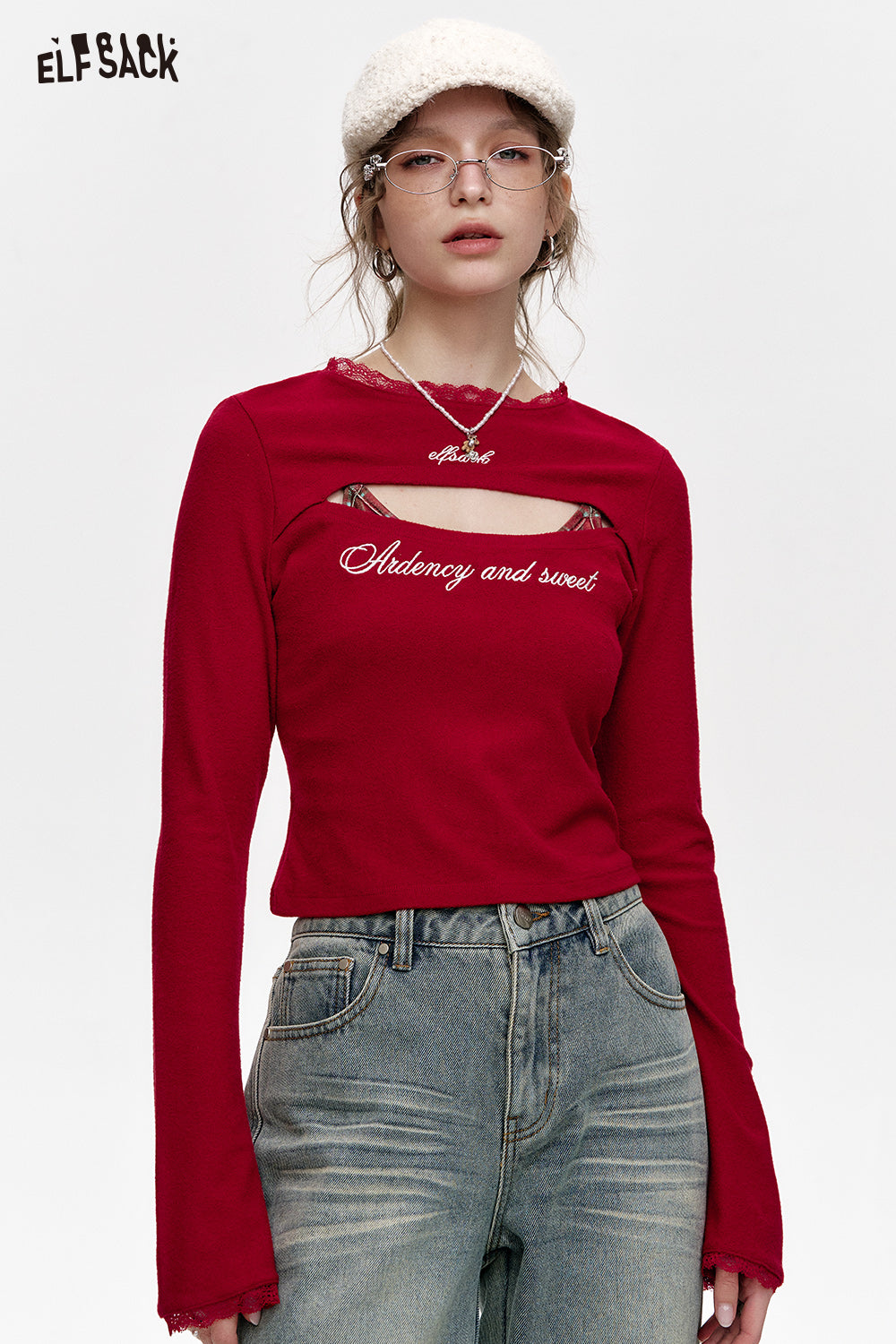 ELFSACK 2024 Winter New Arrivals Red Letter Hollow Slim Fit Long Sleeve T-Shirt Women