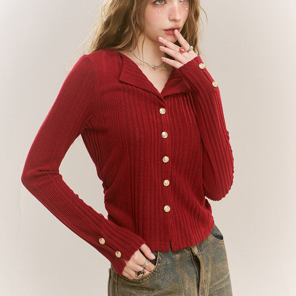 
                  
                    ELFSACK 2024 Winter New Arrivals Polo Neck Sweater Women Fake Buttons V Neck Solid Color Short Top
                  
                